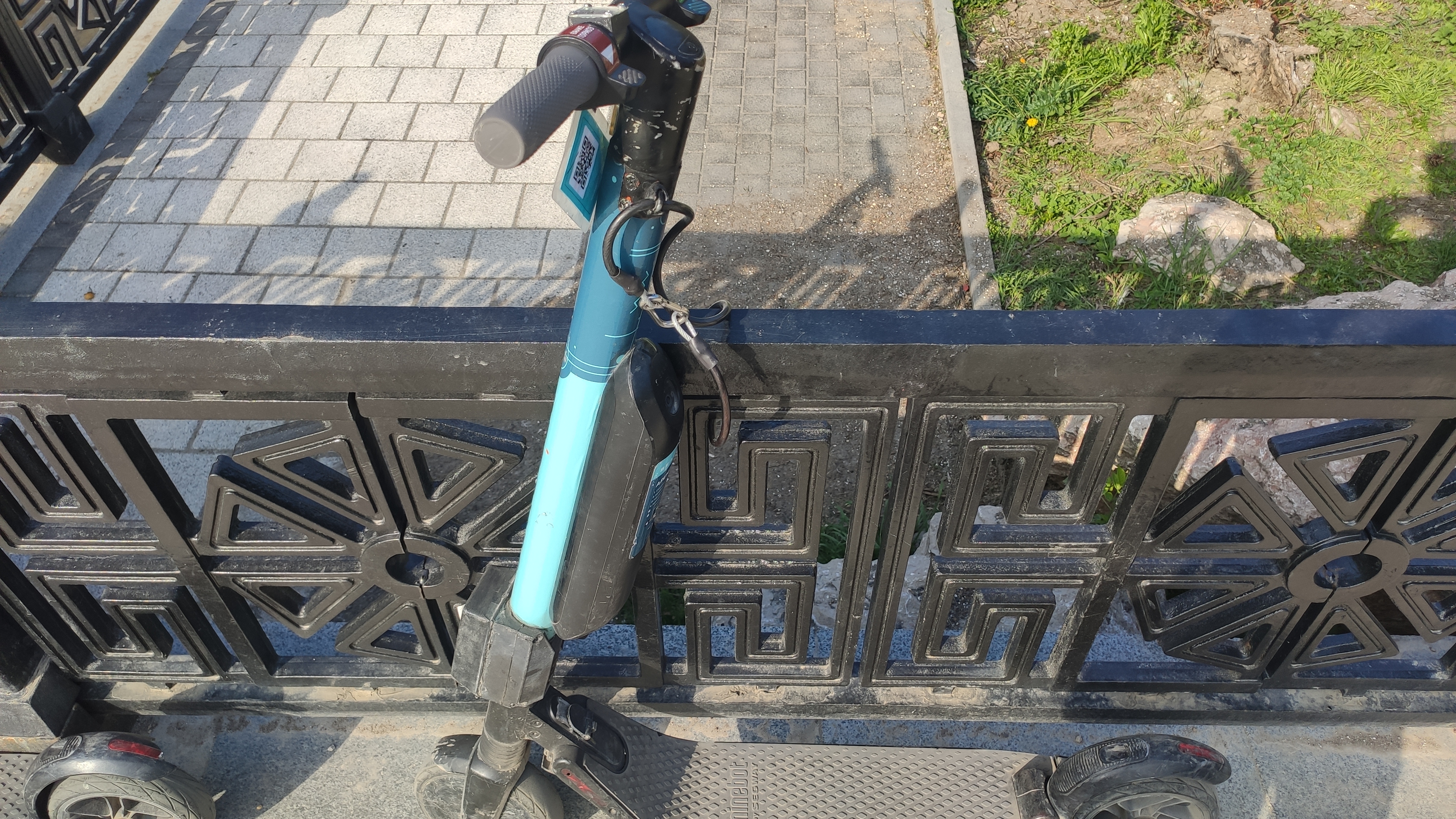 Кикшеринг на набережной Симферополя